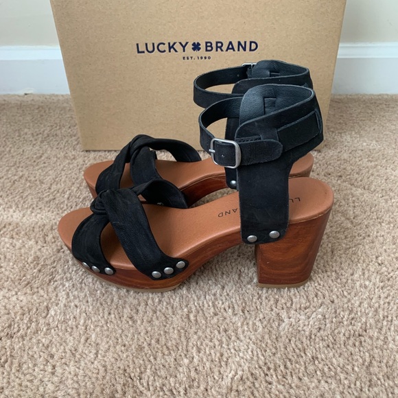 Black Lucky Brand Sandals - Picture 2 of 6